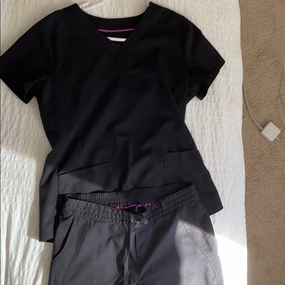 Scrubs top and pants